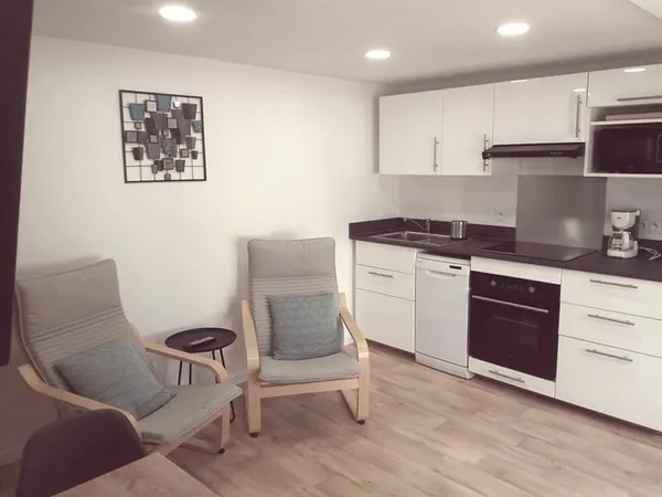 LOCATION CURISTE - T2 - 30 m²
