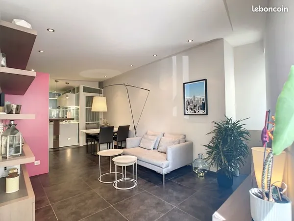 Lyon 6 - Parc de la Tête d'Or à 150 m - T4 traversant 79 m² - 3 chambres - prestations haut de gamme