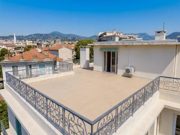 Penthouse : 135m² + 152m² Terrasse – Libération/Cimiez