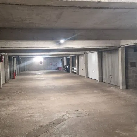 Garage résidence Bois St Louis
