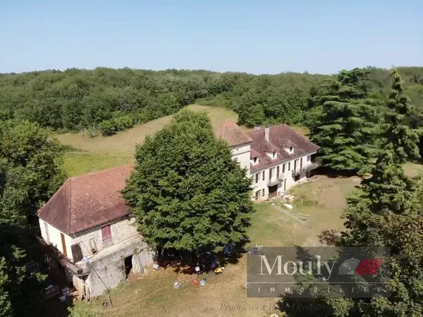 Grande Propriete Sur 58 Hect Proche De La Vallee Du Lot