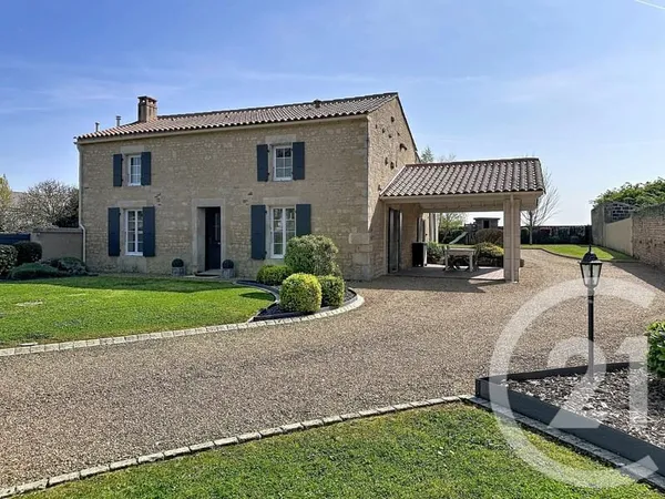 Maison 7 pièces 158 m²