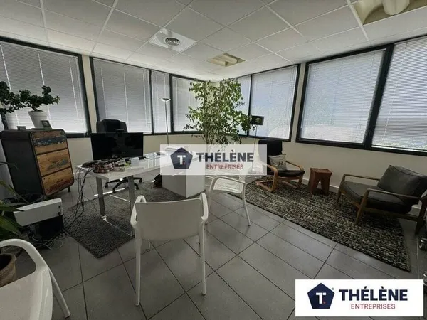 Bureaux 280 m²