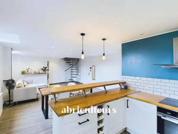 Vends appartement ancien - 71.06m² - 4 pièces, 2 chambres - Bordeaux 33000