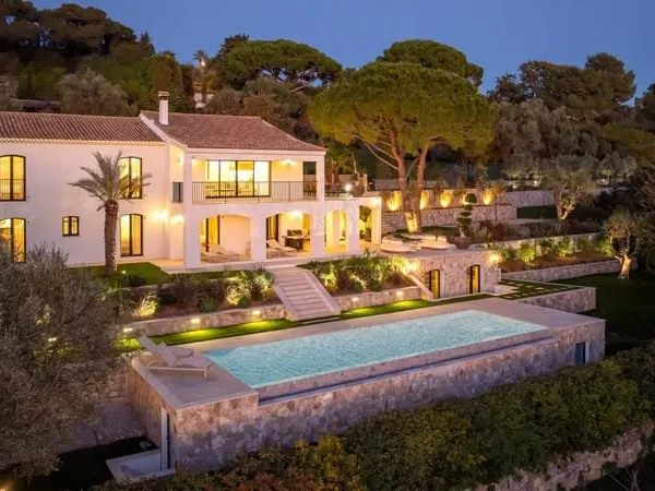 Maison 5 pièces 282 m²
