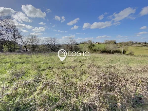 Terrain constructible de 3000 m2