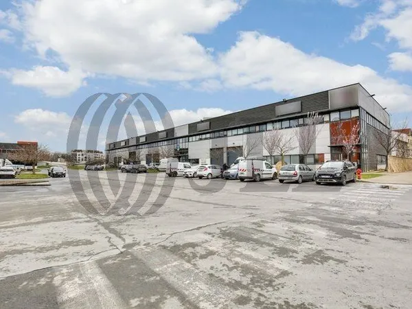 Local d'activité 1010 m²