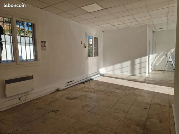 Local 83m²