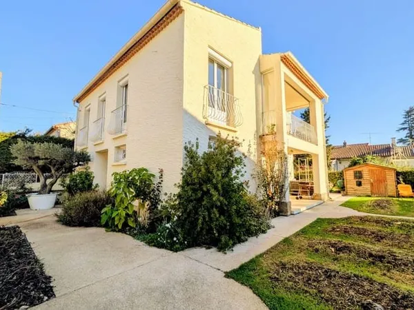 Maison 7 pièces 184 m²