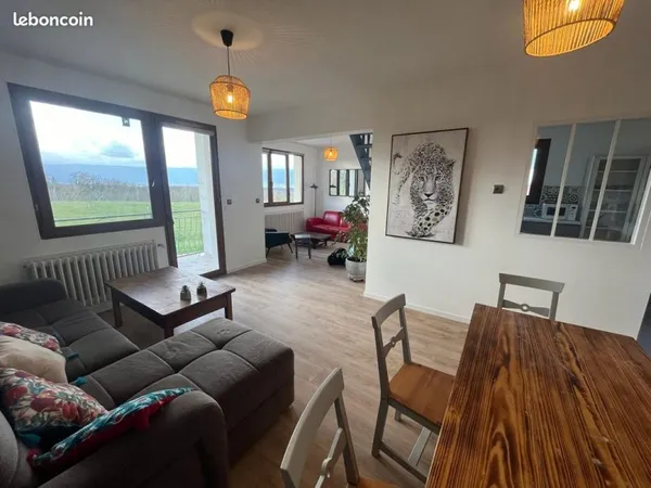 Très grandes et belles chambres disponibles, L'Oasis Co-Loving, Très Grande Maison sur 3 étages idéa