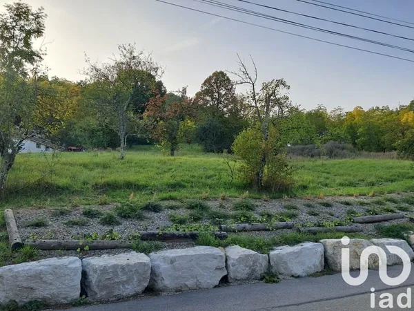Terrain 3027 m²