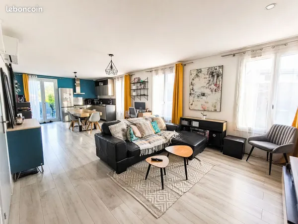 Maison 4 pièces clé en main, de plain pied, rénovée au goût du jour, lumineuse et sans travaux