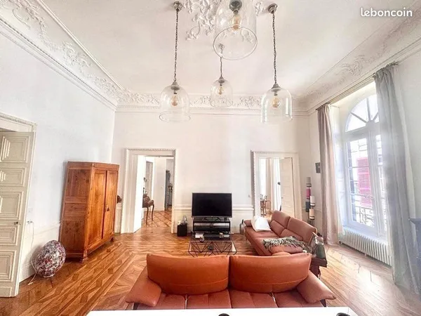 Magnifique appartement 200m2
