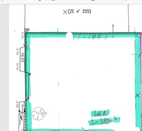 Terrain 380 m²