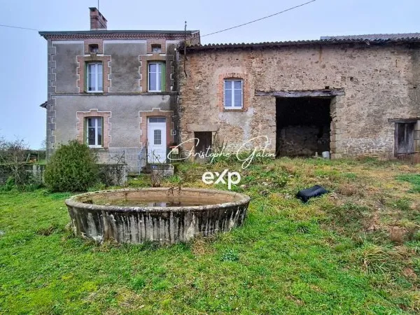 Maison avec dépendances et fort potentiel - Projet complet de