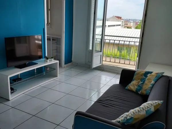 Loue chambre en colocation