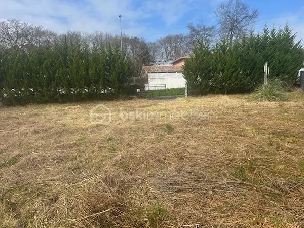 Terrain en individuel 457 m²
