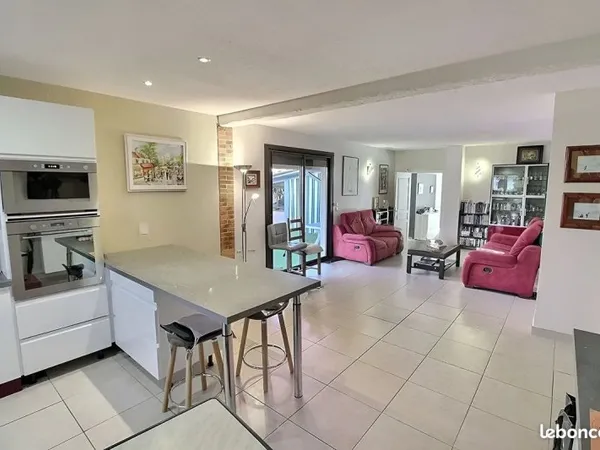 Villa 4 pièces 108 m²