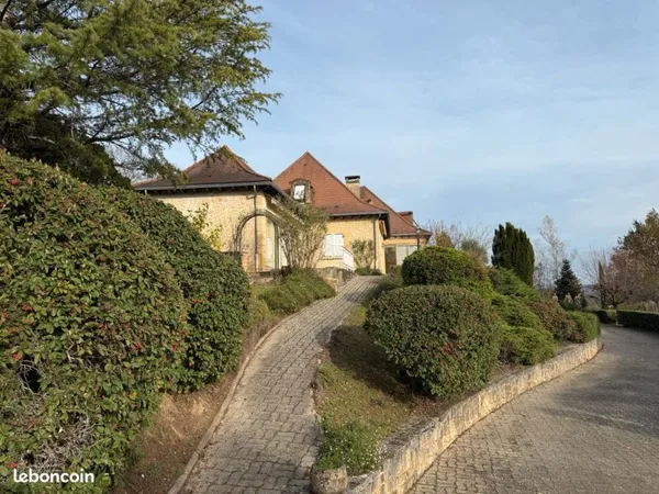Maison Périgourdine en pierre de Sarlat