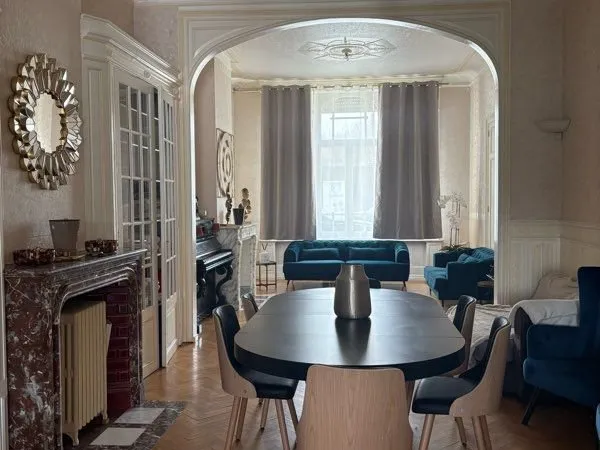 Grand Maison - 6 chambres - Feignies