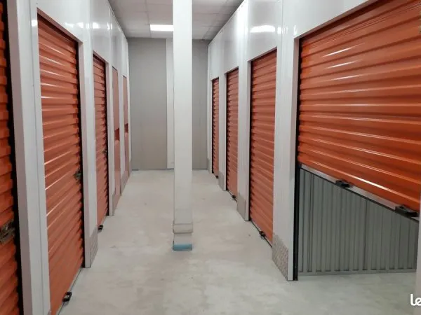 Box de stockage 8m2