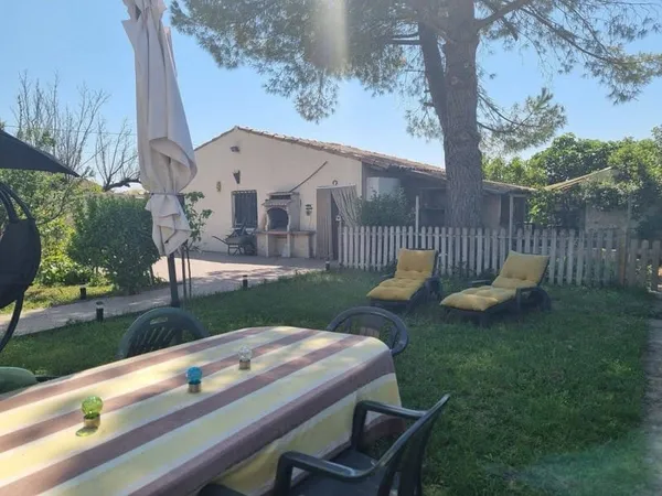 Villa 8 pièces 200 m²
