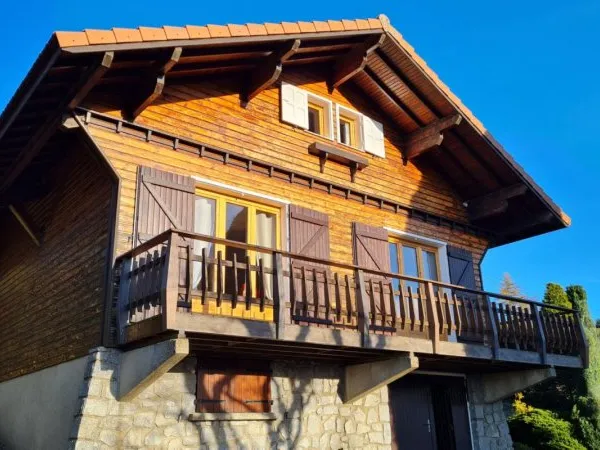 LE BESSAT 42660 Chalet exposé Sud-Ouest, élevé sur sous-sol complet en béton, 74m² habitables ( 90m²