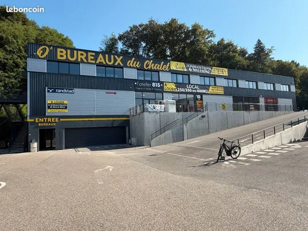 BUREAUX EQUIPÉS À LOUER DE 9m2 À 40m2