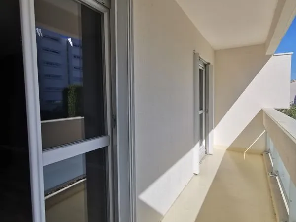 Apt 3 pièces 71 m² Le Bouscat hypercentre 2 balcons 1 pkg