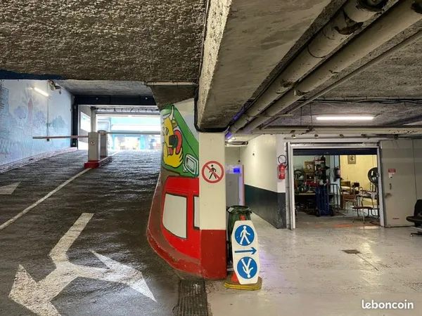 Atelier / stockage 110 m² Saint-Ouen