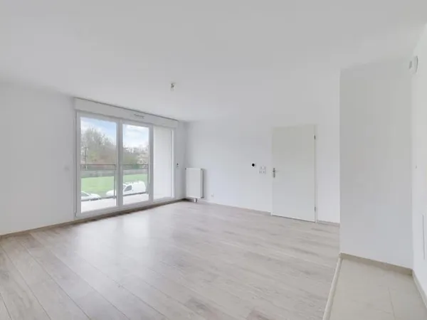 À VENDRE À GRETZ-ARMAINVILLIERS 3 PIECES AVEC BALCON ET PARKING
