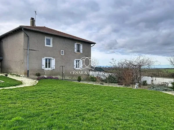 Havre de Paix Isolé - 185m² - Dépendances XXL - Équipe
