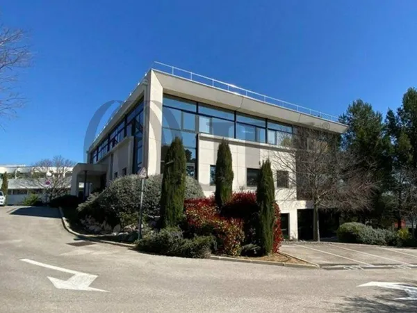 Bureaux 515 m²