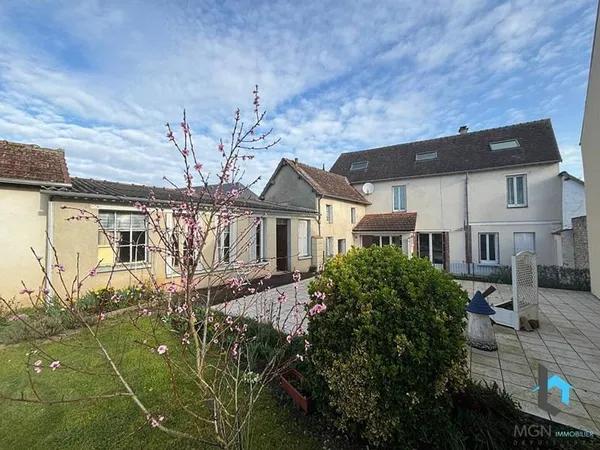 Maison 7 pièces 230 m²