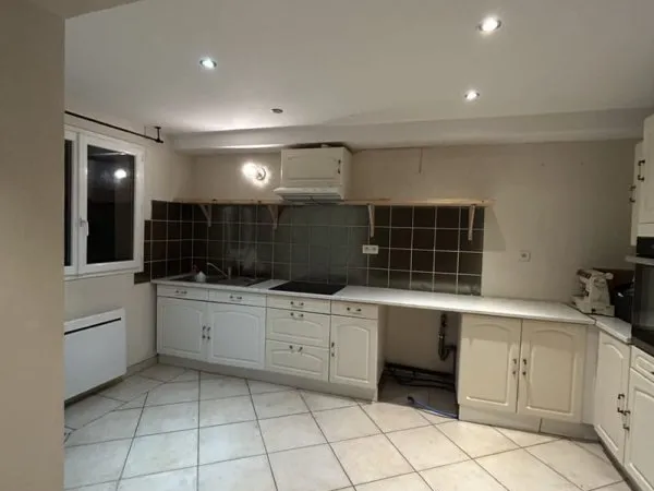 LOCATION 38290 FRONTONAS - MAISON 3 PIECES