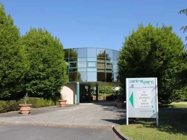 Local d’activité et entrepôt Location Villepinte   20560€