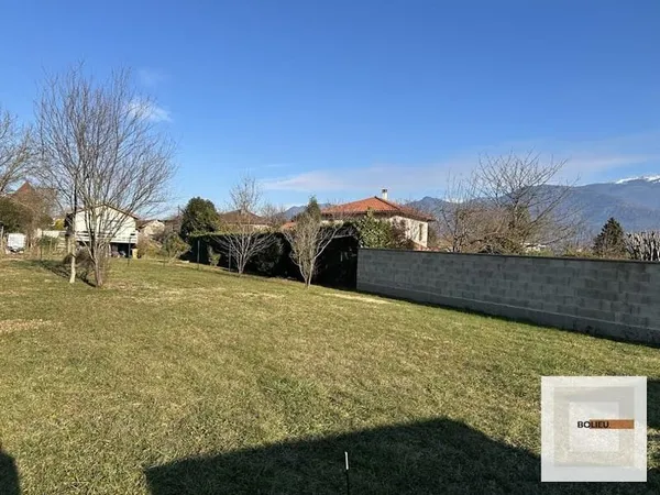Terrain 665 m²
