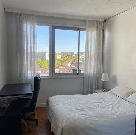 Chambre 1 pièce 15 m²