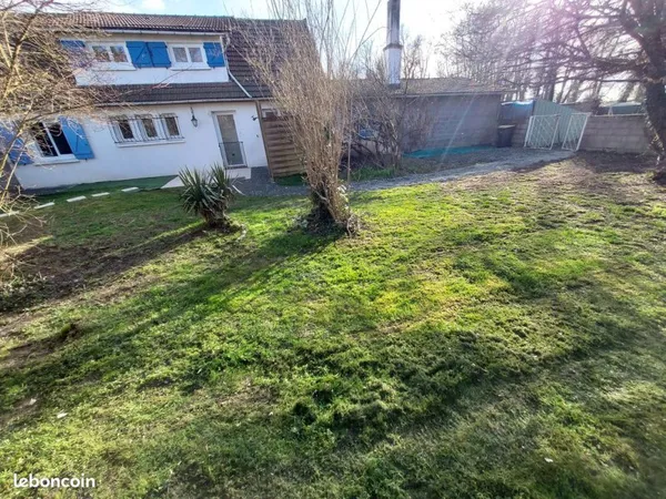 Appartement rez de jardin,garage à 5min de Decize à Sougy chauffage collectif bois déchiqueté