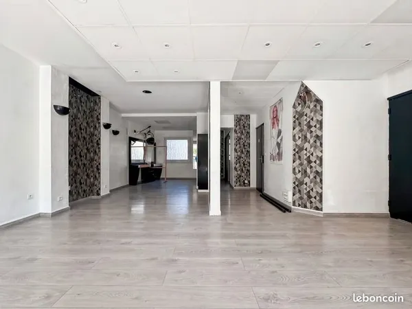 Local commercial 54 m²