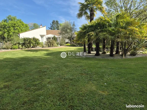 Maison 10 pièces 264 m²