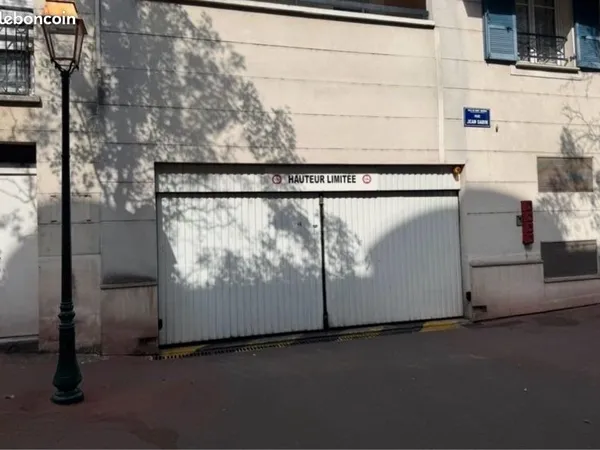 Place de parking à vendre - Quartier Montgolfier