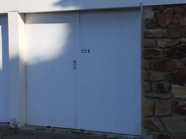 Parking/Garage 12 m²