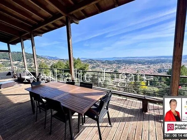 OLLIOULES - Maison d'architecte 4 pièce(s) 145 m2 avec vue exceptionnelle