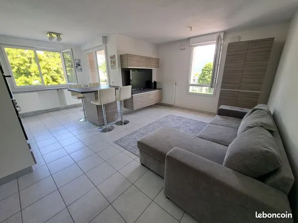 Appartement 3 pièces avec grand garage