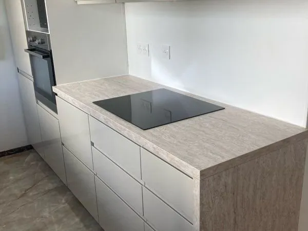 Studio 35m2 refait à neuf -- calme sur cour + loggia