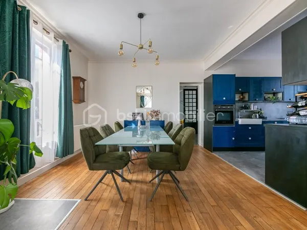 Maison 9 pièces 165 m²