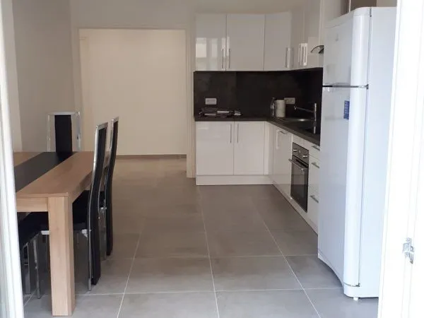 Nice centre chambre colocation appartement 82m2 avec balcon