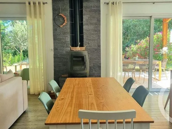 Maison 5 pièces 145 m²