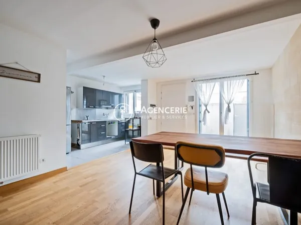Appartement 3 pièces meublé avec terrasse et parking - Chartro